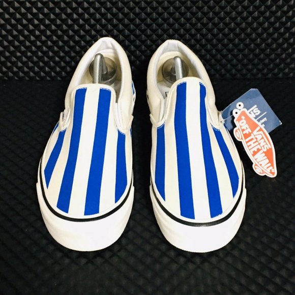 *NEW* Vans Classic Slip On Canvas Men’s Sneakers - Picture 3 of 8